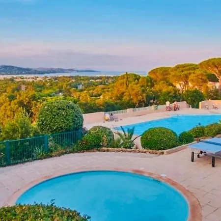 Modern , Golfe De Saint Tropez * كوغولين