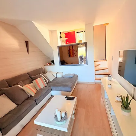 Modern , Golfe De Saint Tropez * كوغولين