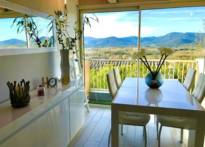 Modern , Golfe De Saint Tropez Lejlighed *