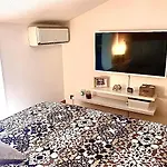 Modern , Golfe De Saint Tropez Lägenhet *